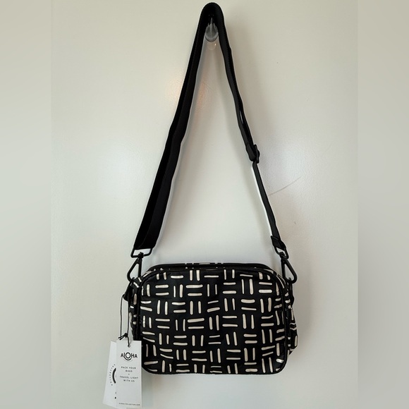 Aloha Collection Rattan Le Tour - Picture 3 of 6